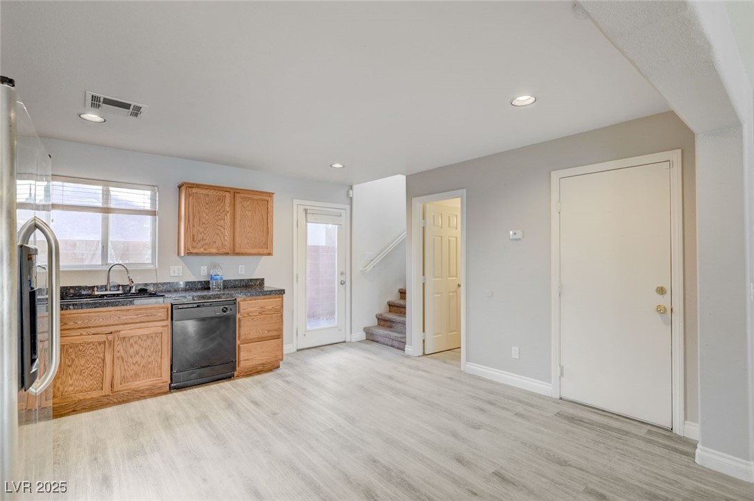 6946 Graceful Cloud Avenue