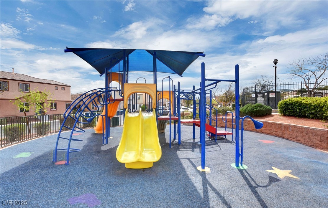 6946 Graceful Cloud Avenue