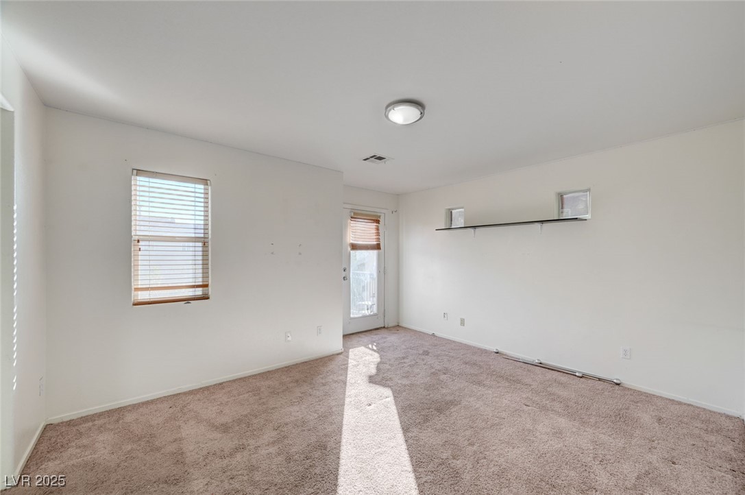 6946 Graceful Cloud Avenue