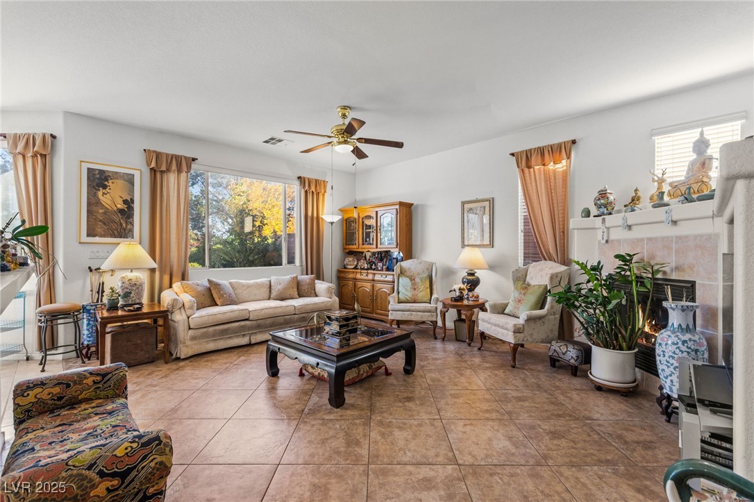 3212 Hill Valley Street