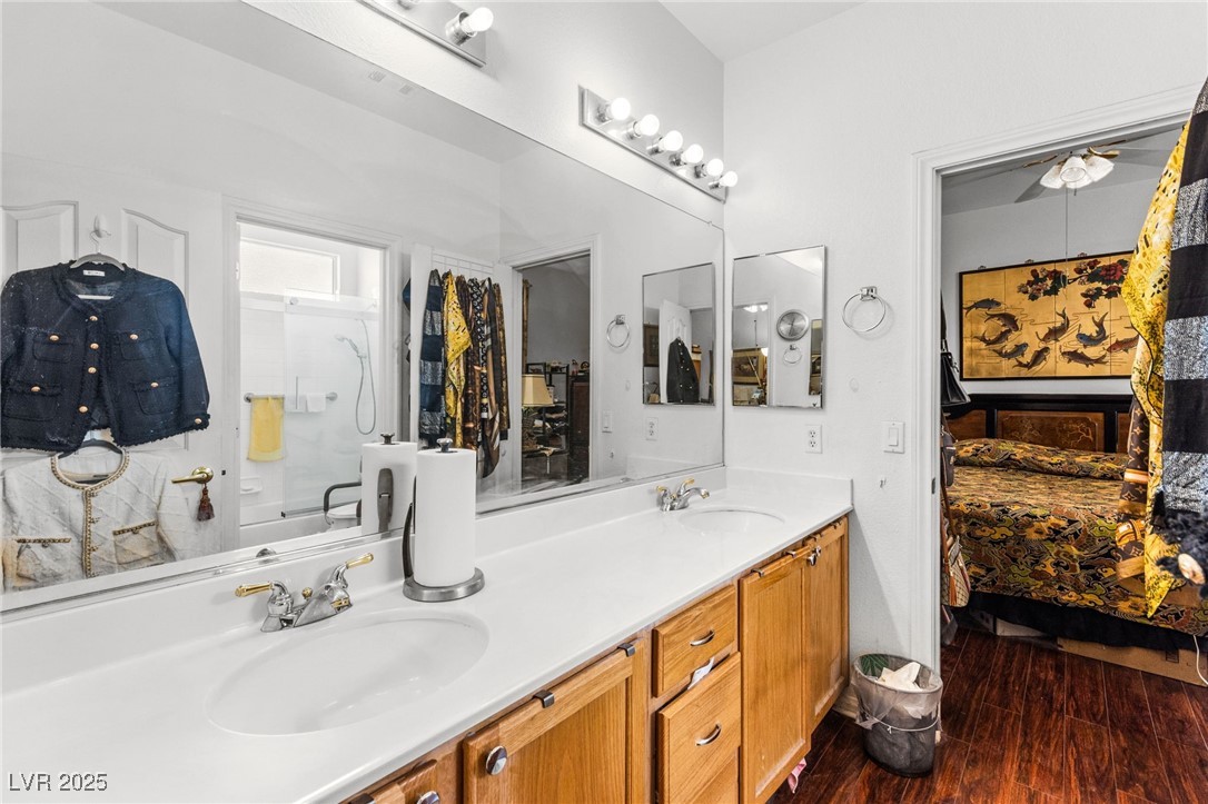 3212 Hill Valley Street