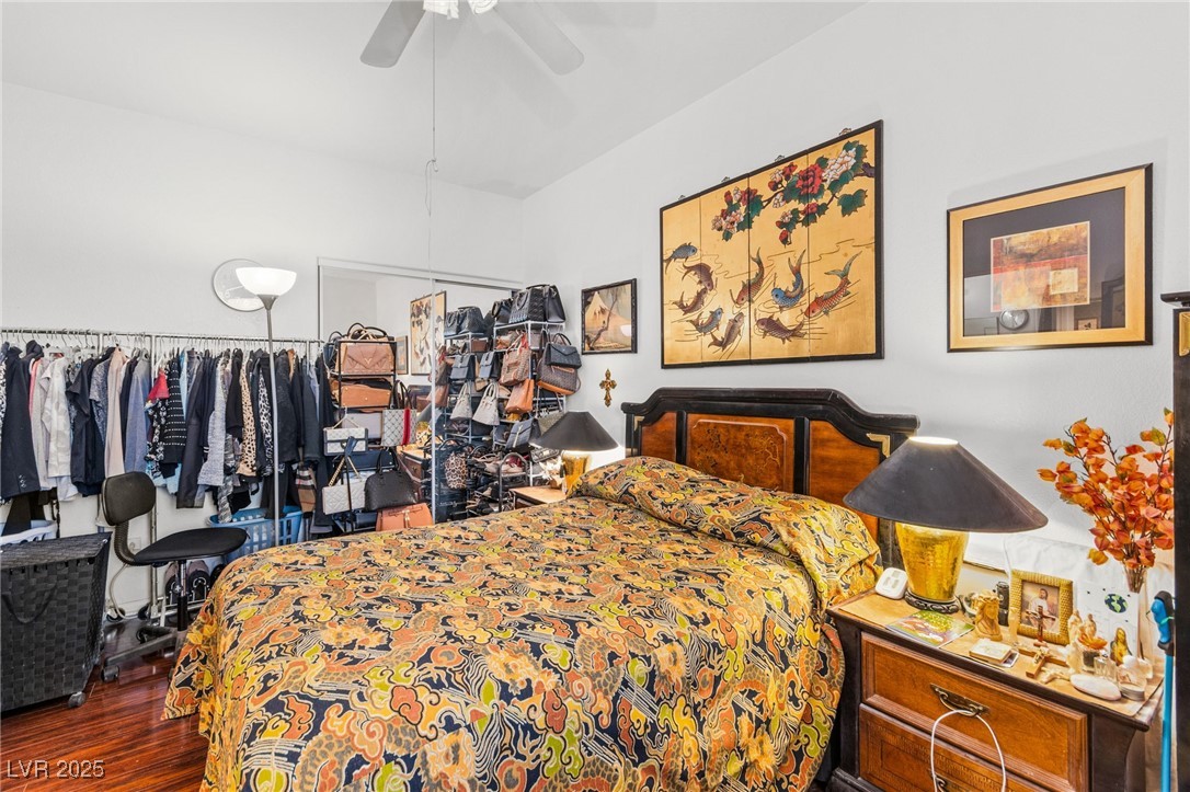 3212 Hill Valley Street