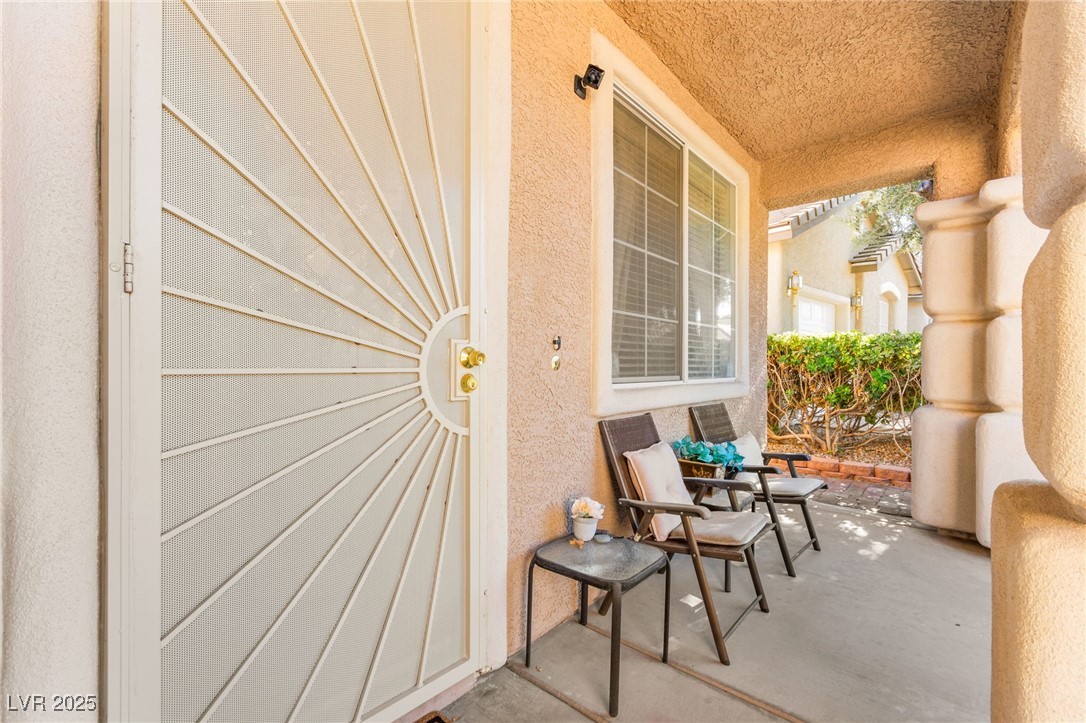 3212 Hill Valley Street