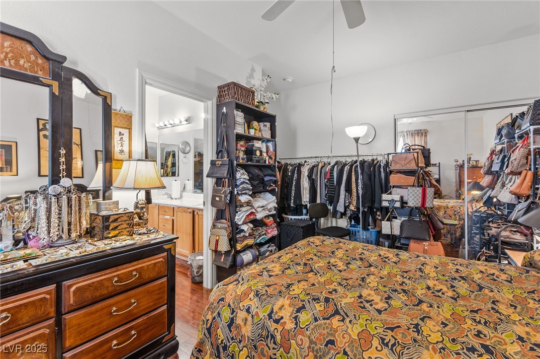 3212 Hill Valley Street