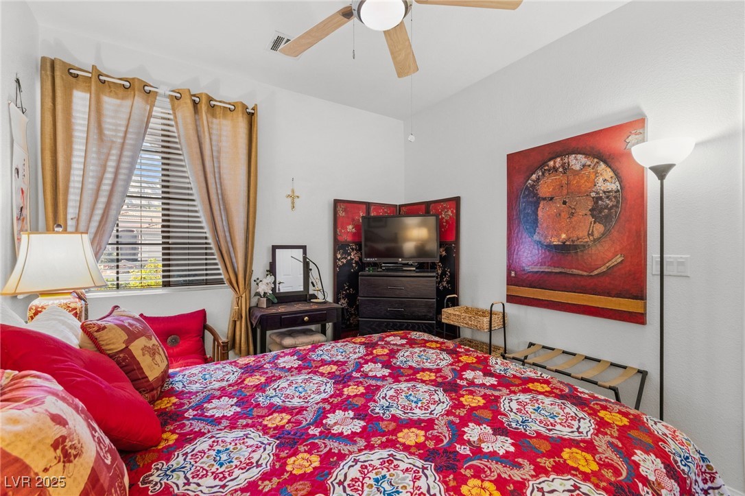 3212 Hill Valley Street