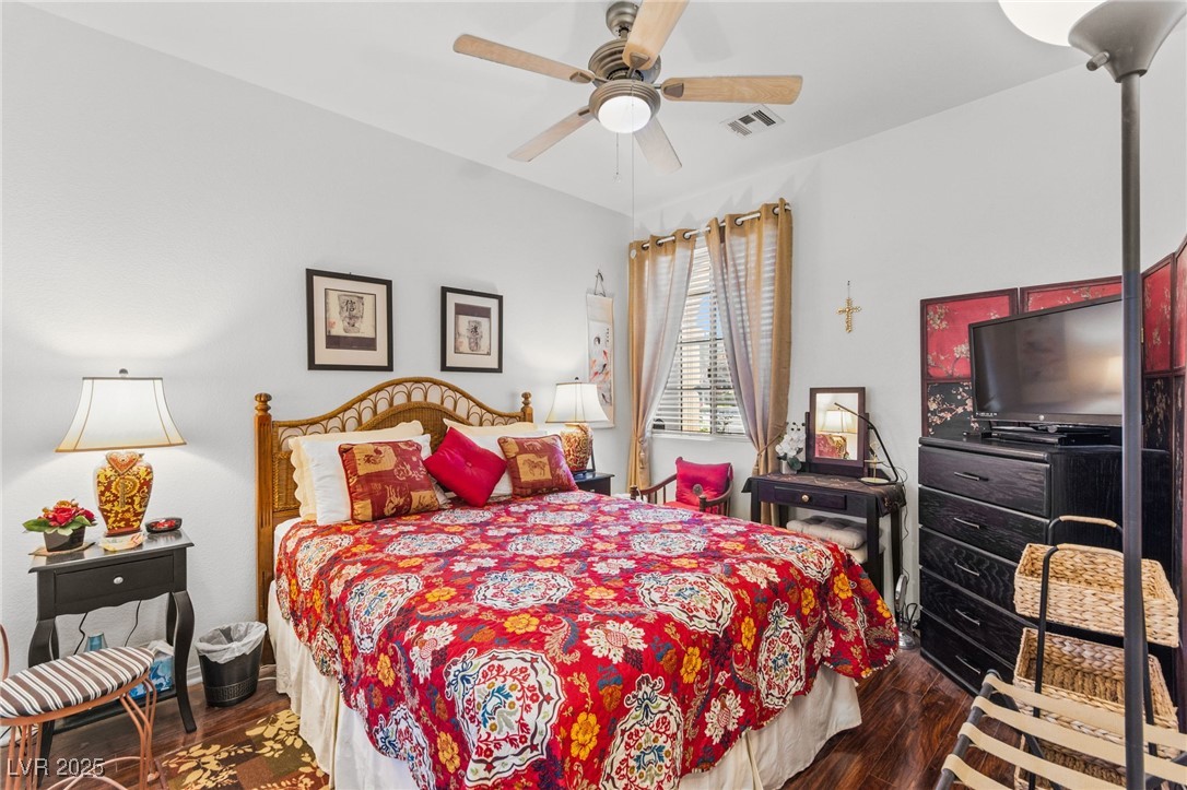 3212 Hill Valley Street