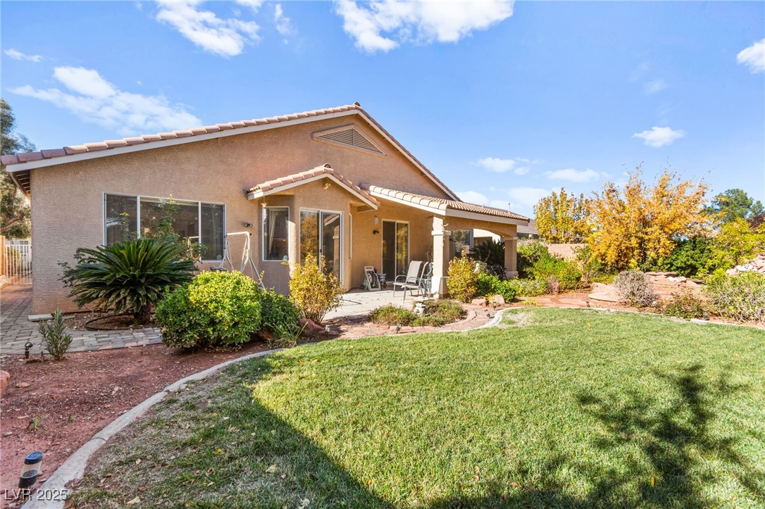 3212 Hill Valley Street