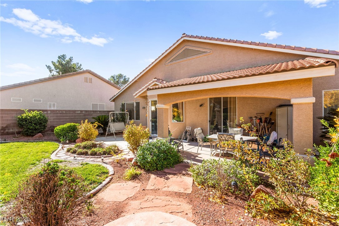 3212 Hill Valley Street