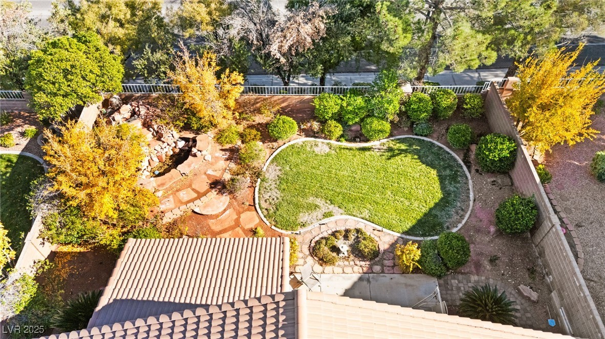 3212 Hill Valley Street