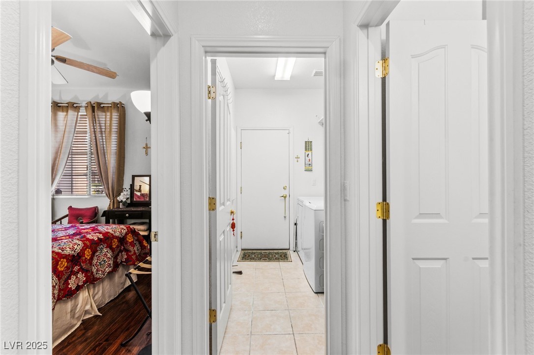 3212 Hill Valley Street