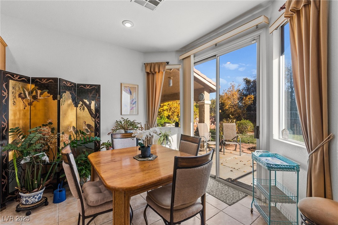 3212 Hill Valley Street