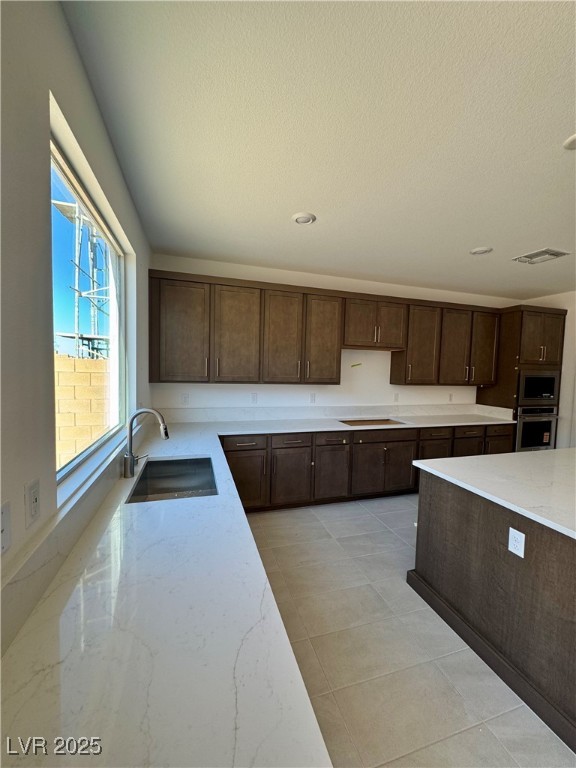 10217 Dawnville Walk Street