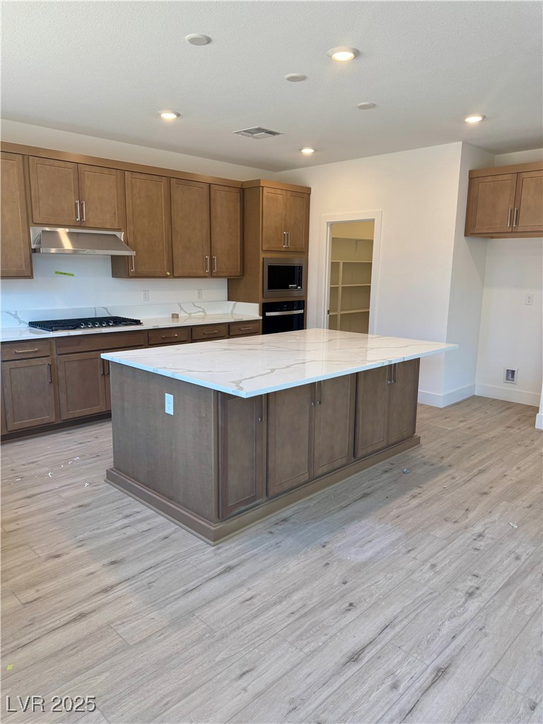 10237 Dawnville Walk Street