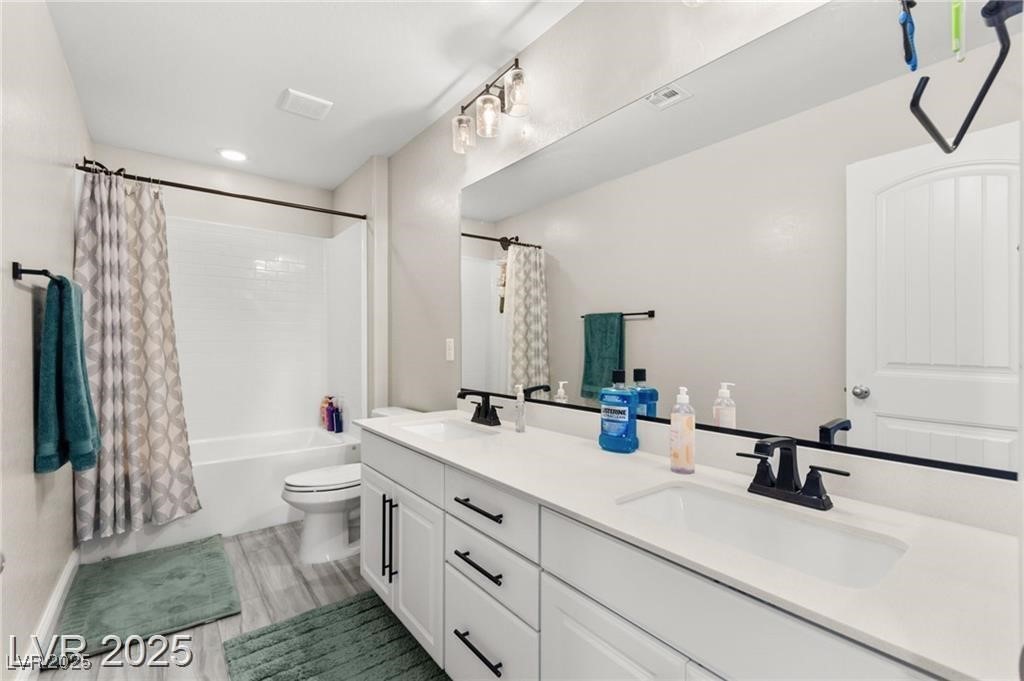 10101 Heron Lake Avenue