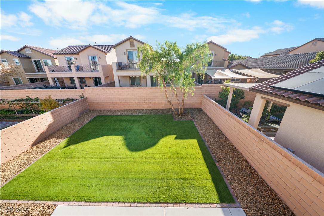 10059 Lady Apple Drive