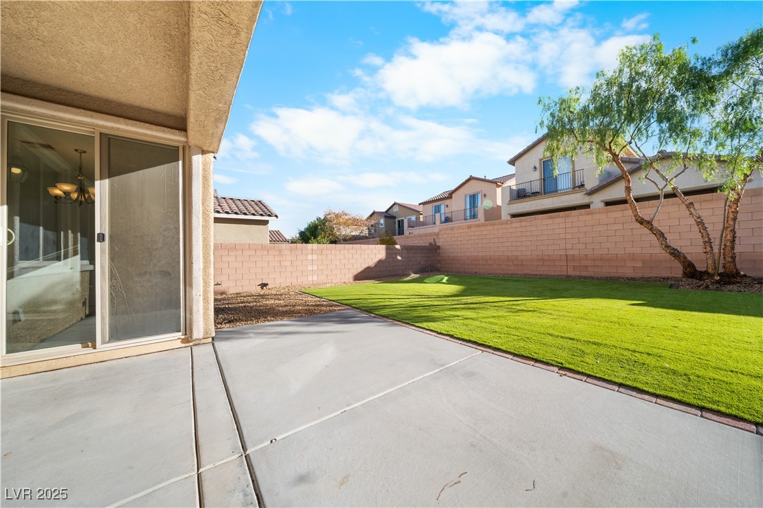10059 Lady Apple Drive