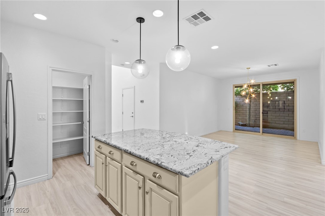 740 Catalina Aisle Street