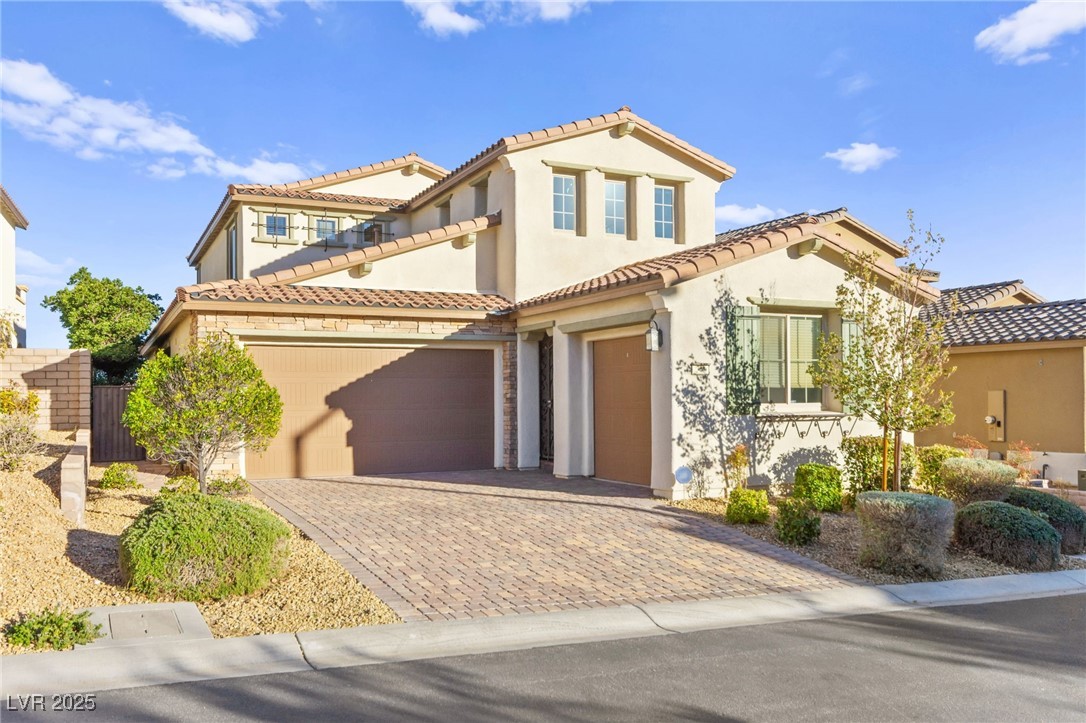 740 Catalina Aisle Street