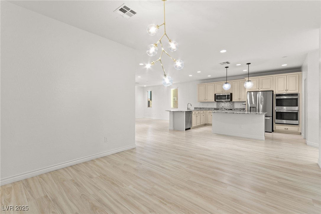 740 Catalina Aisle Street