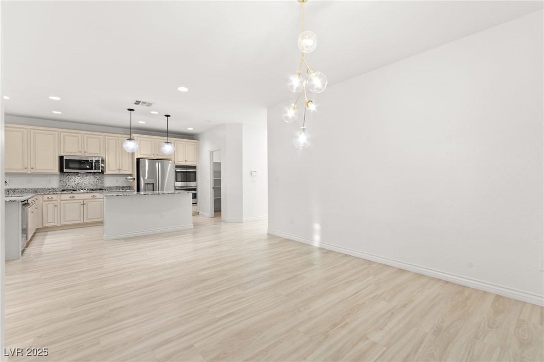 740 Catalina Aisle Street