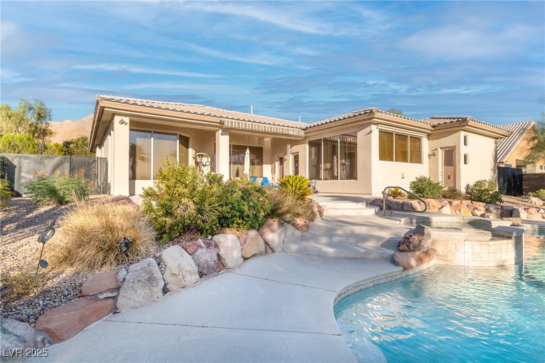 1239 North Hollywood Boulevard