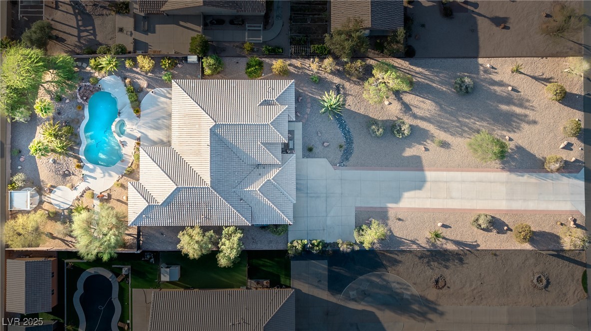 1239 North Hollywood Boulevard