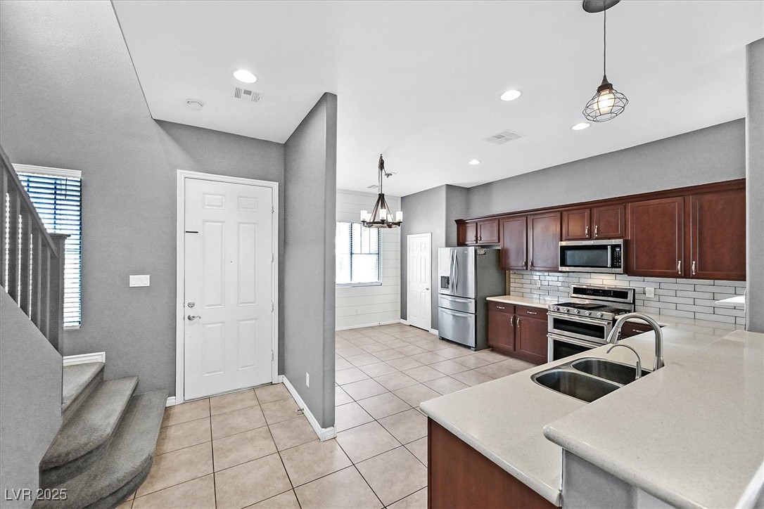 6623 Chinatown Street