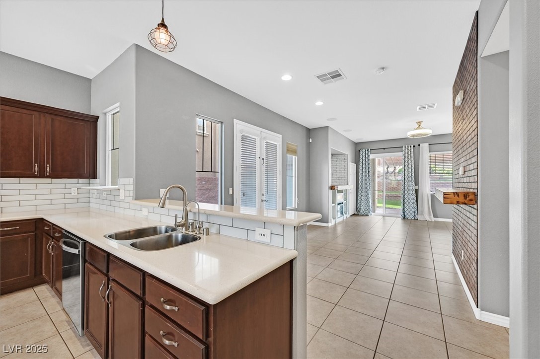 6623 Chinatown Street