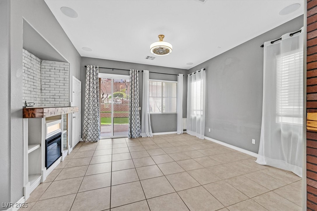 6623 Chinatown Street