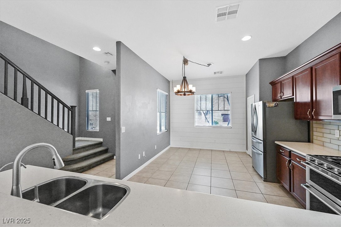 6623 Chinatown Street