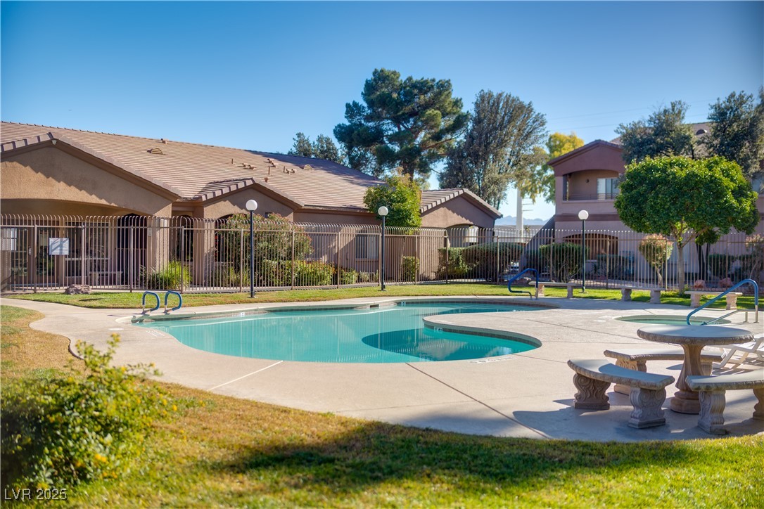 5751 East Hacienda Avenue 256