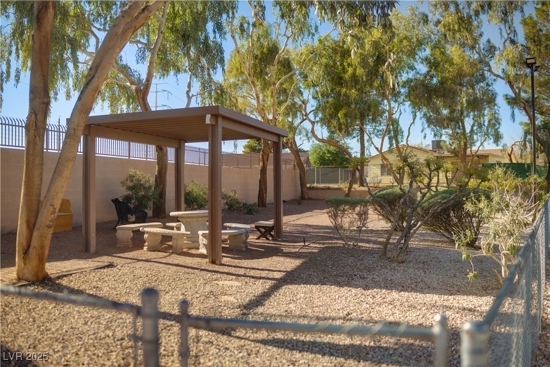 5751 East Hacienda Avenue 256