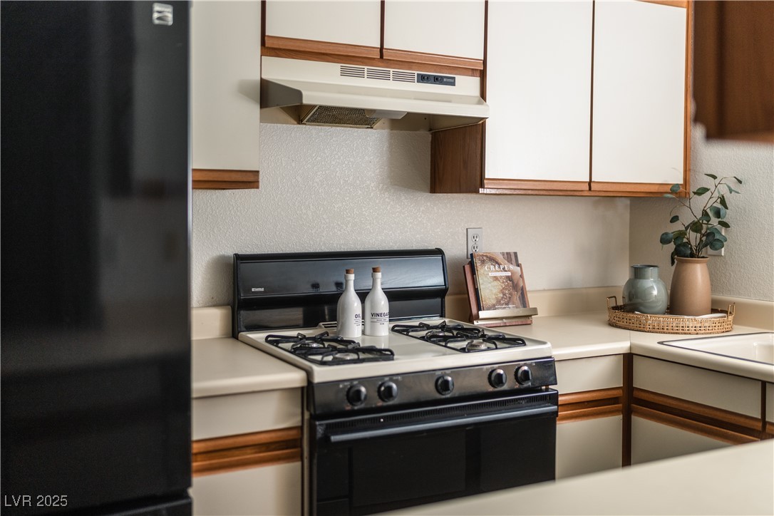 5751 East Hacienda Avenue 256