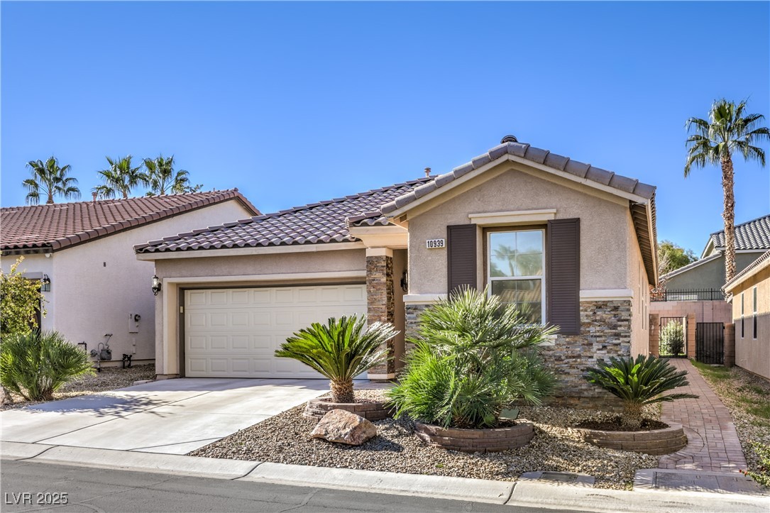 10939 Castle Fountain Street