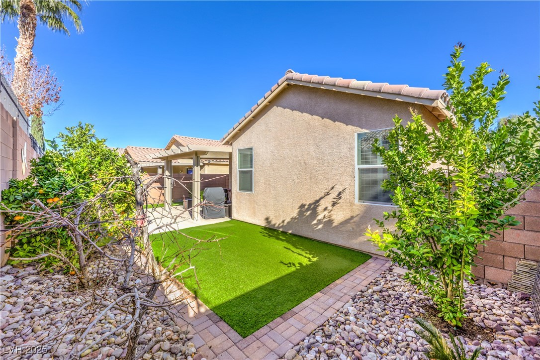 10939 Castle Fountain Street