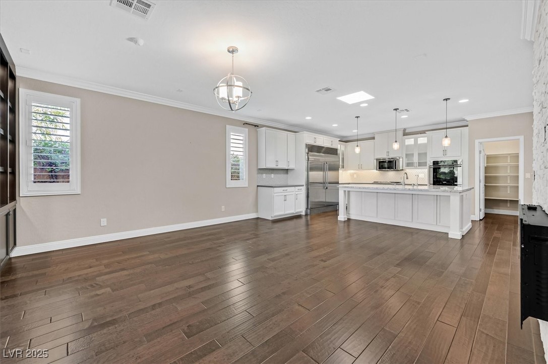 12243 Kings Eagle Street