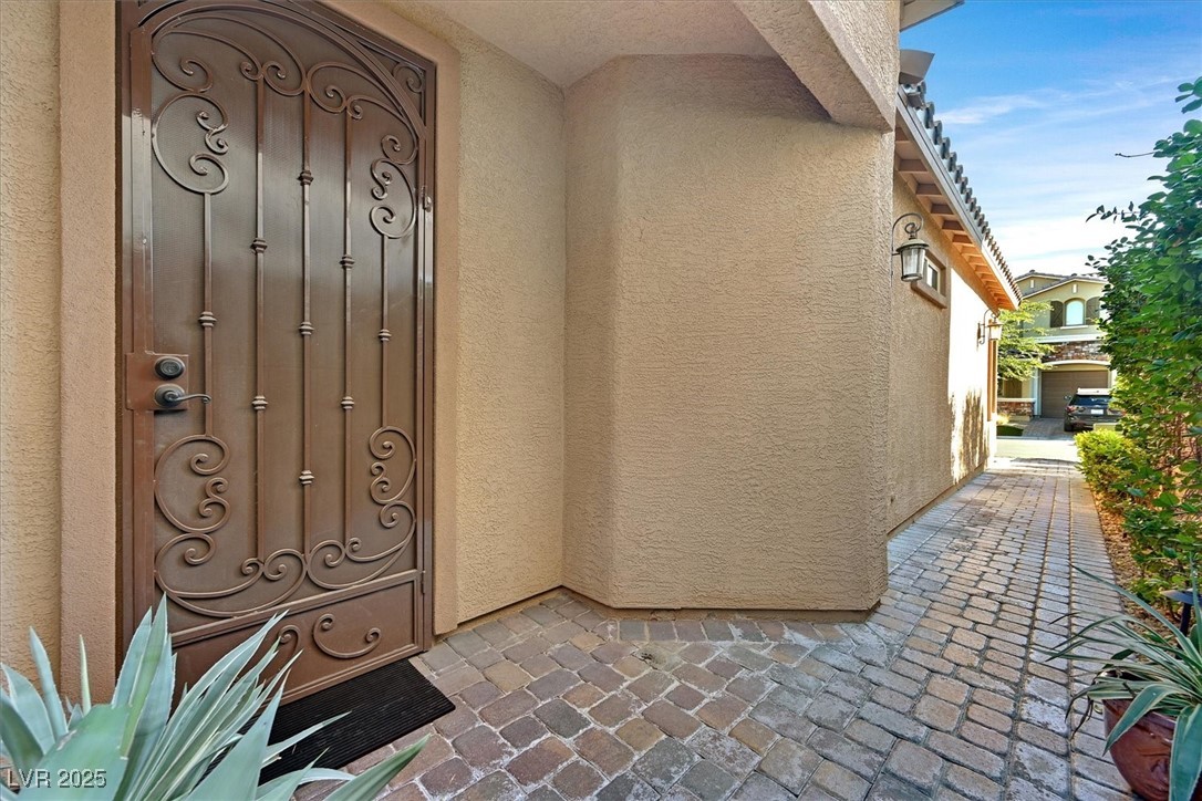 12243 Kings Eagle Street