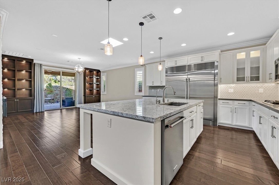 12243 Kings Eagle Street