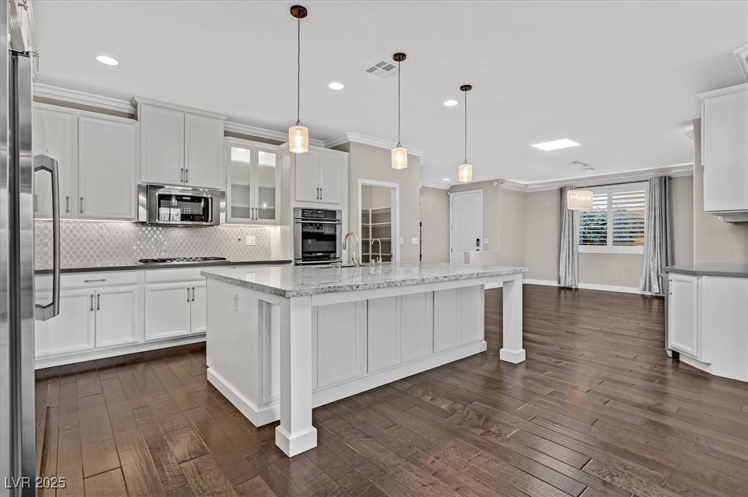 12243 Kings Eagle Street