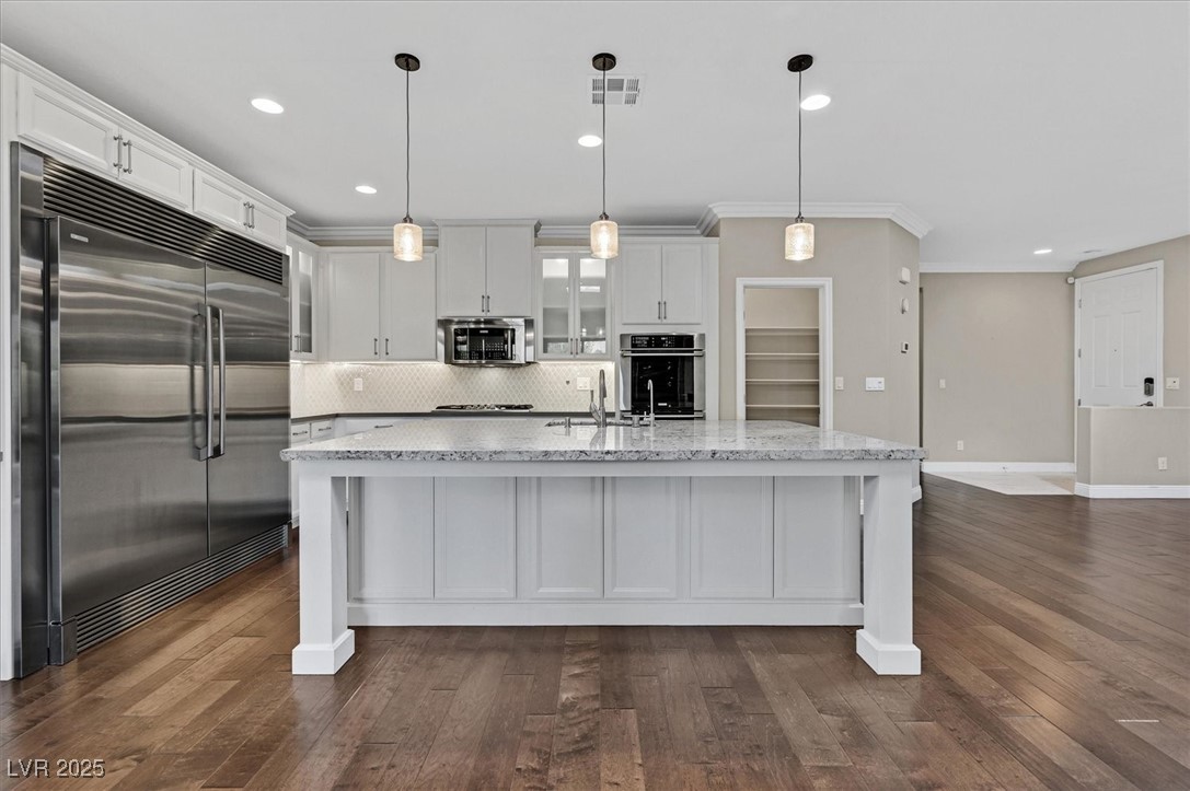 12243 Kings Eagle Street