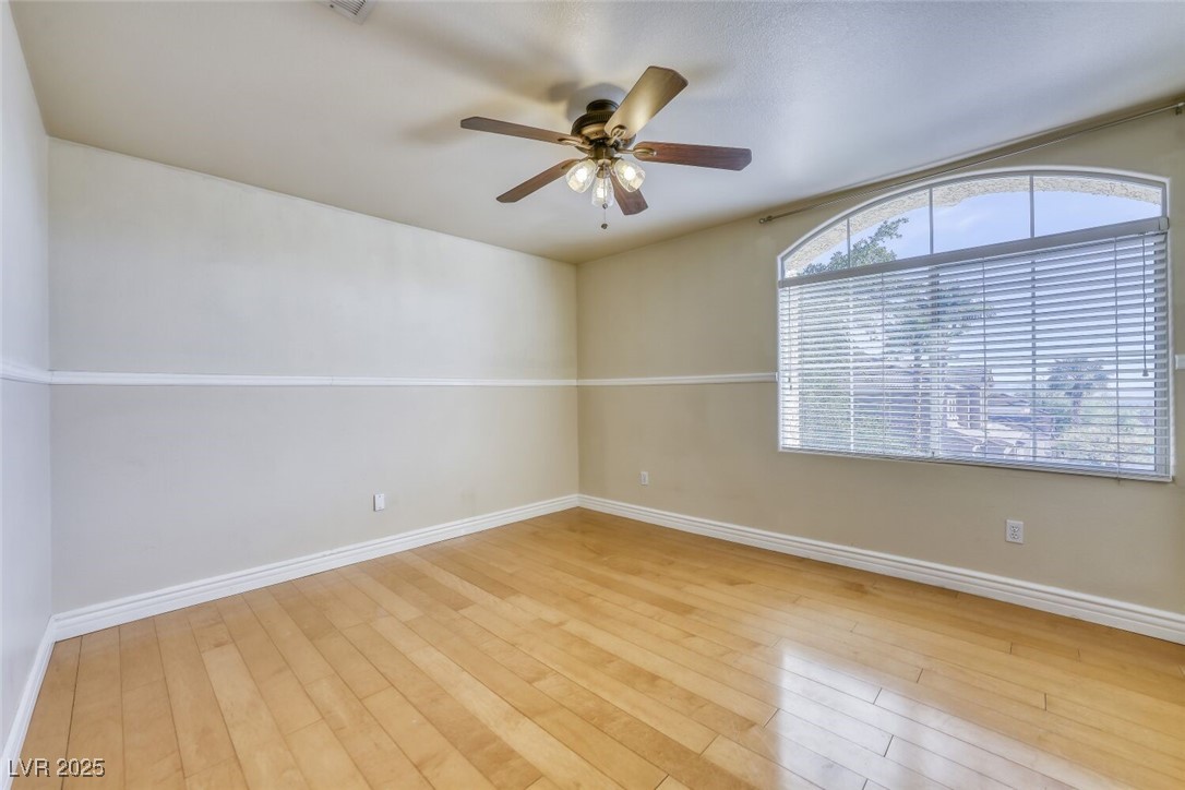 2412 La Sierra Street