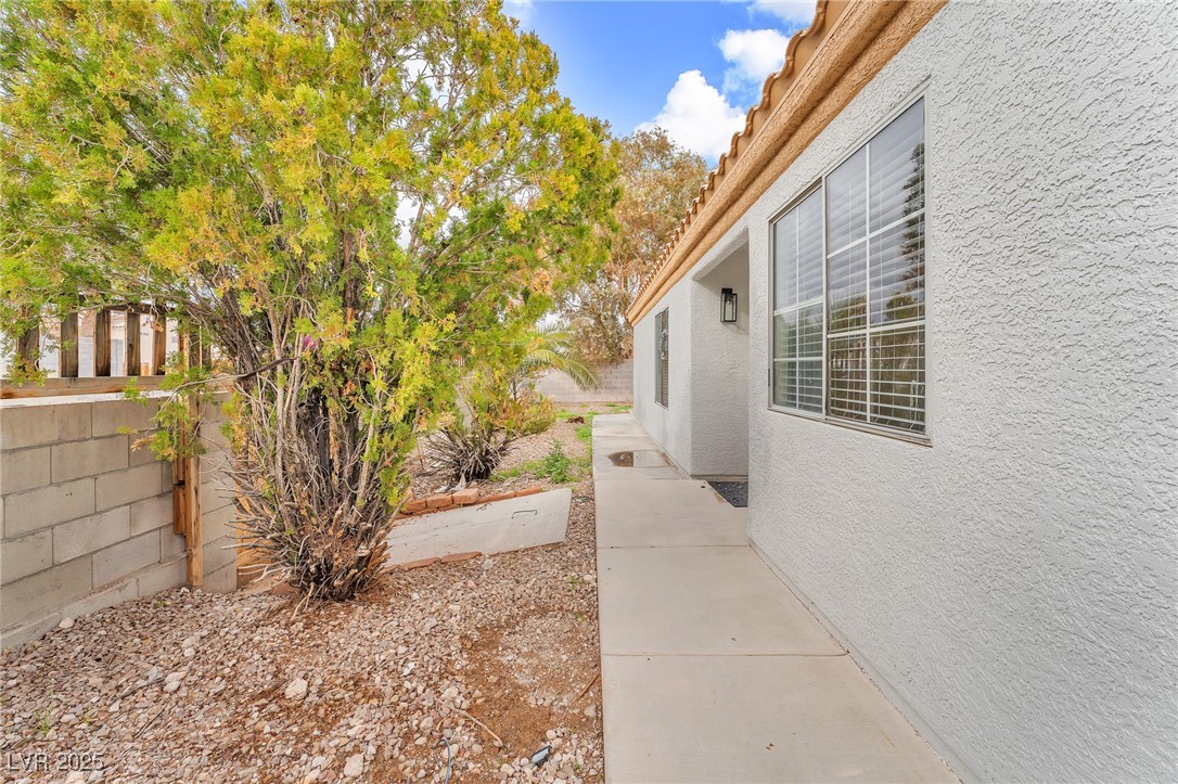 8236 Hercules Drive