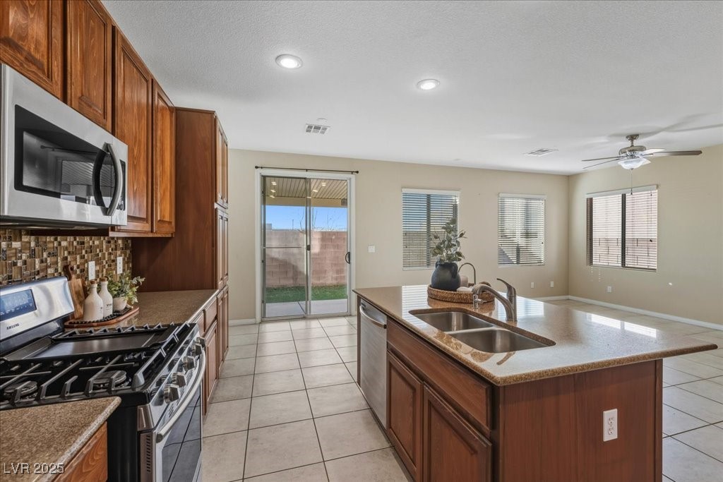 933 Wagner Valley Street