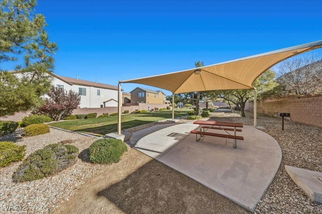 933 Wagner Valley Street