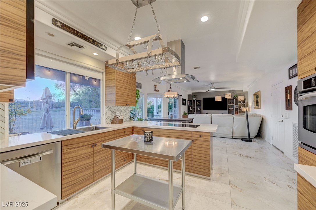 5041 Portraits Place