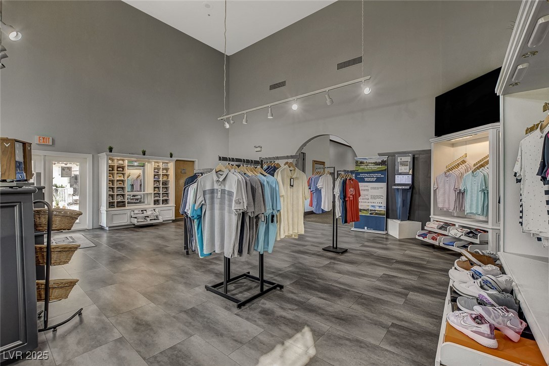 5041 Portraits Place