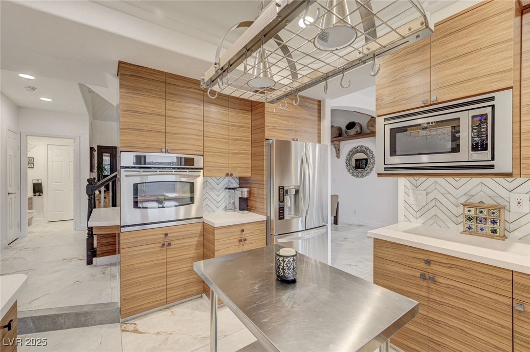 5041 Portraits Place