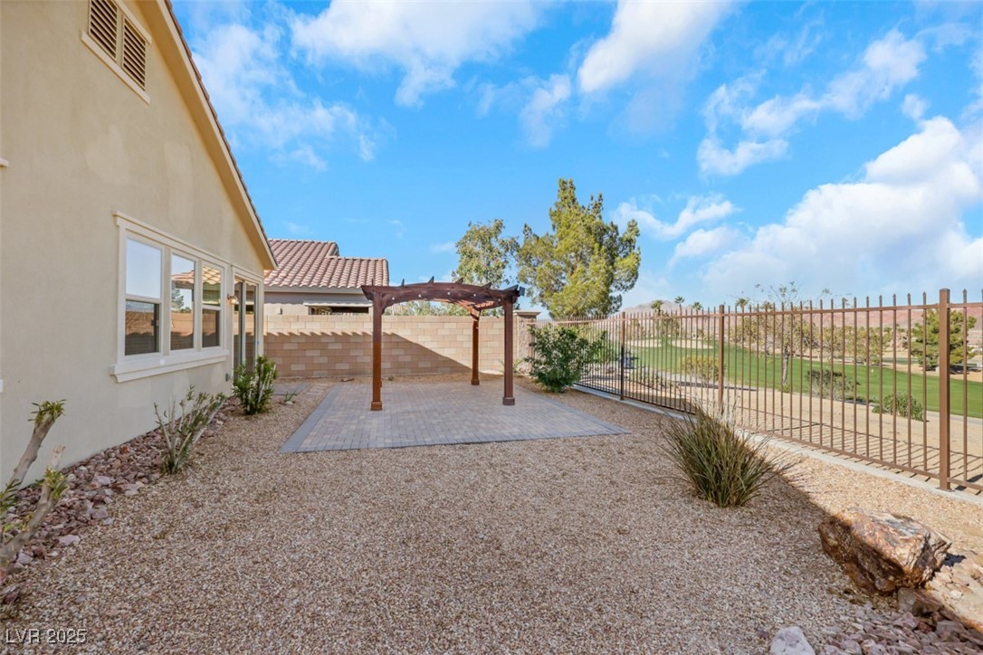 496 Punto Vallata Drive