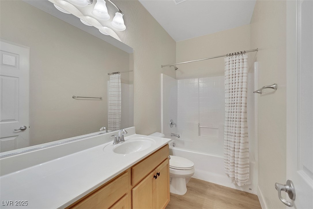 496 Punto Vallata Drive