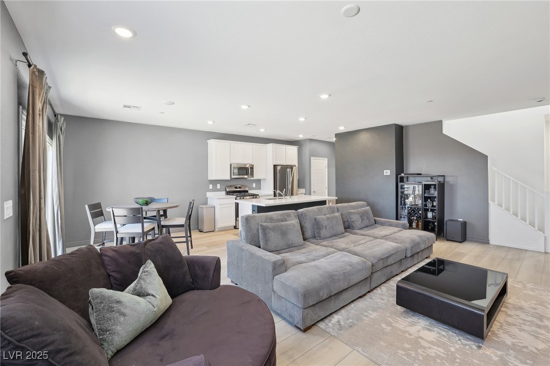 9714 Harper Edge Street